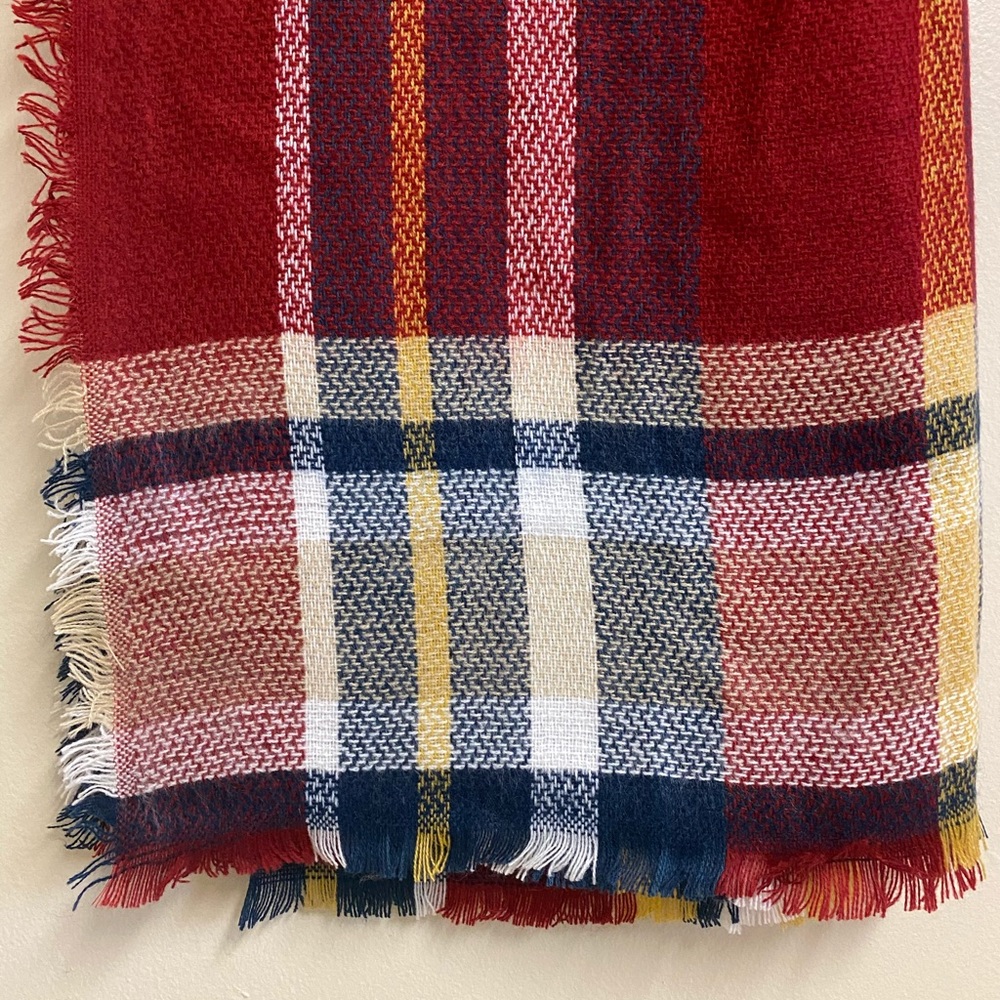 Frayed Hem Oversized Soft Plaid Blanket Scarf - Picture 3 of 7